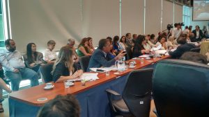Pitrola en el plenario de Presupuesto defendió su dictamen contra el “pacto buitre”