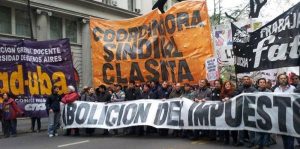CGT: La “Unidad” apoya el Pacto Buitre y deja pasar el Ajuste. Es hora de un Paro Nacional