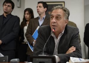El álgido debate sobre despidos mostró que el Gobierno quiere seguir cesanteando