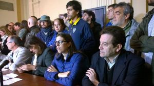 “El que comandó la patota agresora es un funcionario PRO de la Comuna 4”