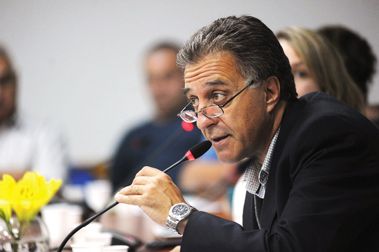 “Massalin despidió 23 trabajadores al otro día de la firma con Macri”