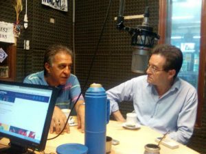 “Reunamos voluntarios en apoyo de los 800.000 docentes, en defensa del salario y la educación pública”