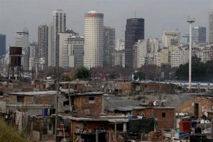“Un 1.5 millón de nuevos pobres en un año. Ya no hay más excusas para no convocar al paro general”
