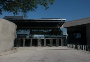 “IRSA se queda con el Centro de Convenciones y con la lista de legisladores del oficialismo”