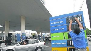 “Aumento para las petroleras y recorte para los salarios”