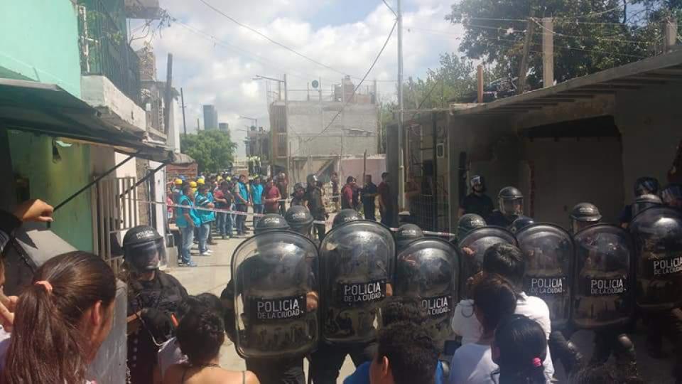 Urgente: Desalojo y represión en la Villa 31