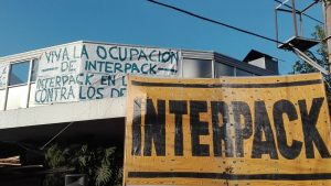 Plenario abierto en Interpack, tomada contra los despidos