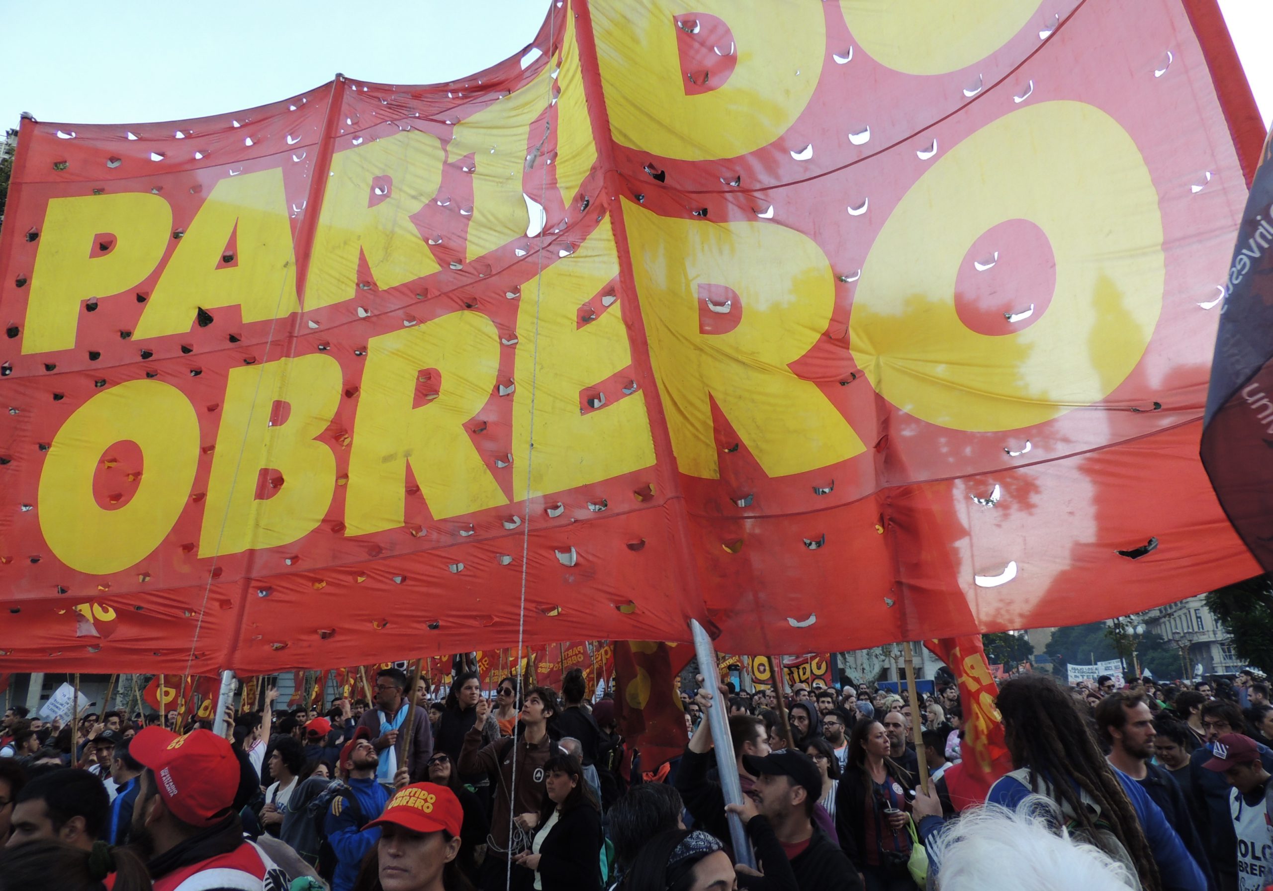 Altamira y su grupo quieren tomar el control del Partido Obrero apelando a Servini de Cubría