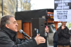 Acto del PO contra la reforma laboral frente a la UIA