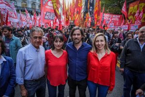 [CierreDeCampaña] Del Plá: “El pacto social es el instrumento para que sigamos pagando la crisis. El domingo, fortalezcamos la lucha contra el ajuste y en rechazo a las recetas del FMI con un gran voto al FITU”