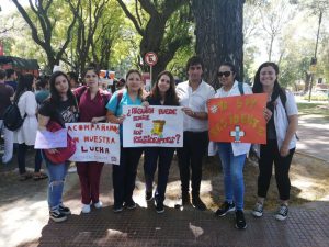 Solano acompañó la movilización de residentes y concurrentes y exigió a Larreta que vete de inmediato la ley