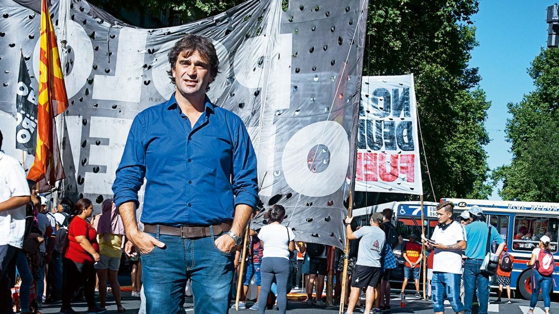 Gabriel Solano: “Los bolsones de alimentos que recibieron los estudiantes son una vergüenza”