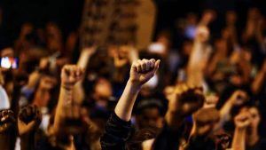 Más que nunca: que la crisis la paguen los capitalistas, por una salida de los trabajadores