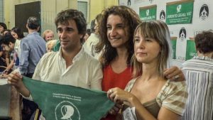 Se presentó amparo judicial ante las modificaciones realizadas por el Poder Ejecutivo de la Ciudad en la adhesión al protocolo de ILE que se oponen a lo previsto en la ley