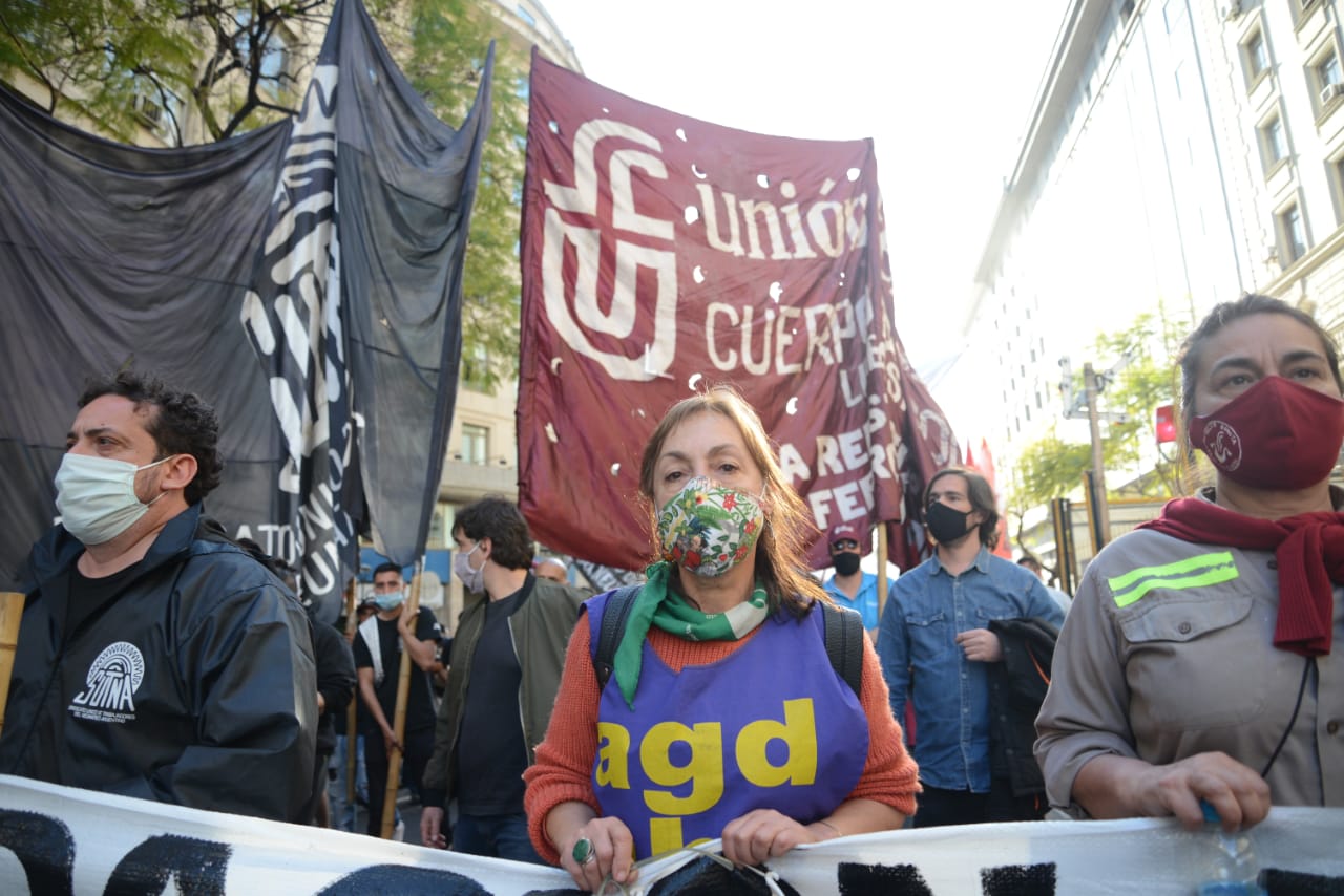 El sindicalismo combativo rechazó en Plaza de Mayo el pacto UIA-CGT-Gobierno