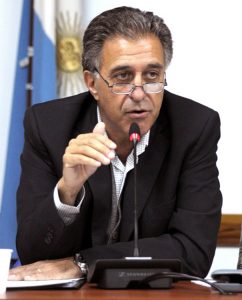 «El presupuesto miente, pero el problema más grave es en lo que no miente: gira alrededor del pago de la deuda y del ajuste»