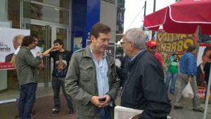 Marcelo Ramal recorrió Boedo y llamó a reforzar el voto al Frente de Izquierda