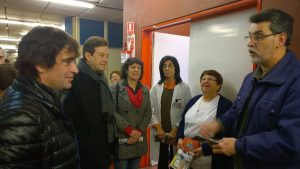 Gabriel Solano recorrió el Garraham junto a candidatos del FIT