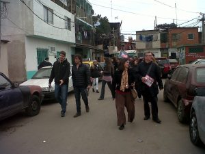 “Si limpian el Riachuelo es para favorecer a la especulación inmobiliaria y expulsar familias”