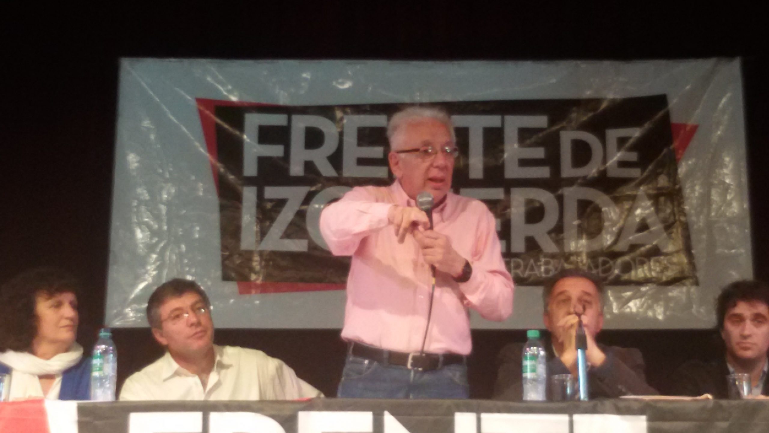 “La izquierda se proyecta como la salud pública del país”