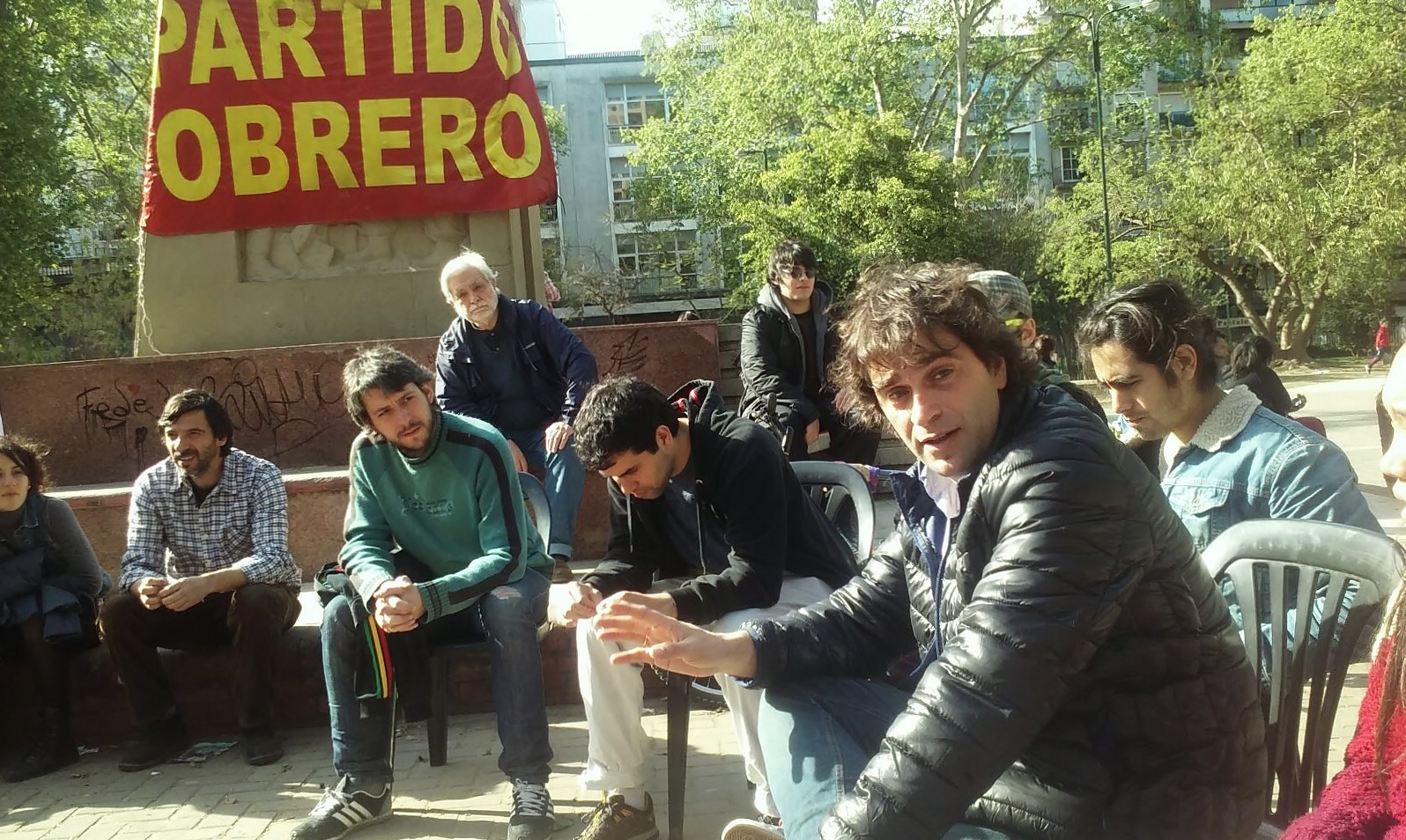 «Macri cae en las encuestas porque Scioli le robó el programa. El lobo ya no está»