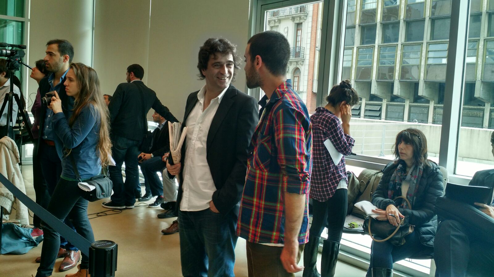 “El proyecto de ley del kirchnerismo son “cargos públicos para todas y todos” en pos de regimentar a la juventud”