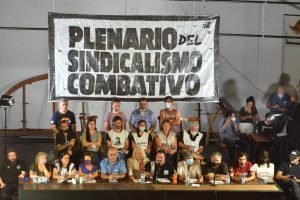 Importante Plenario Sindical Combativo resolvió movilizar el día del tratamiento del pacto con el FMI