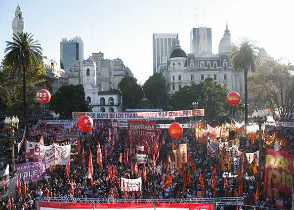 El 1º de mayo el Frente de Izquierda y los Trabajadores Unidad convoca a Plaza de Mayo: abajo el pacto con el FMI