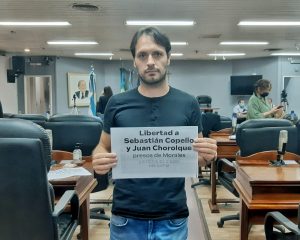 Segunda sesión HCD La Matanza: Juan Romero del FIT U homenajeó a Carlos Fuentealba y se pronunció por la libertad de Sebastian Copello.