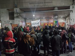 El terciario Joaquín V. González continúa con clases públicas y cortes contra la reforma del estatuto docente