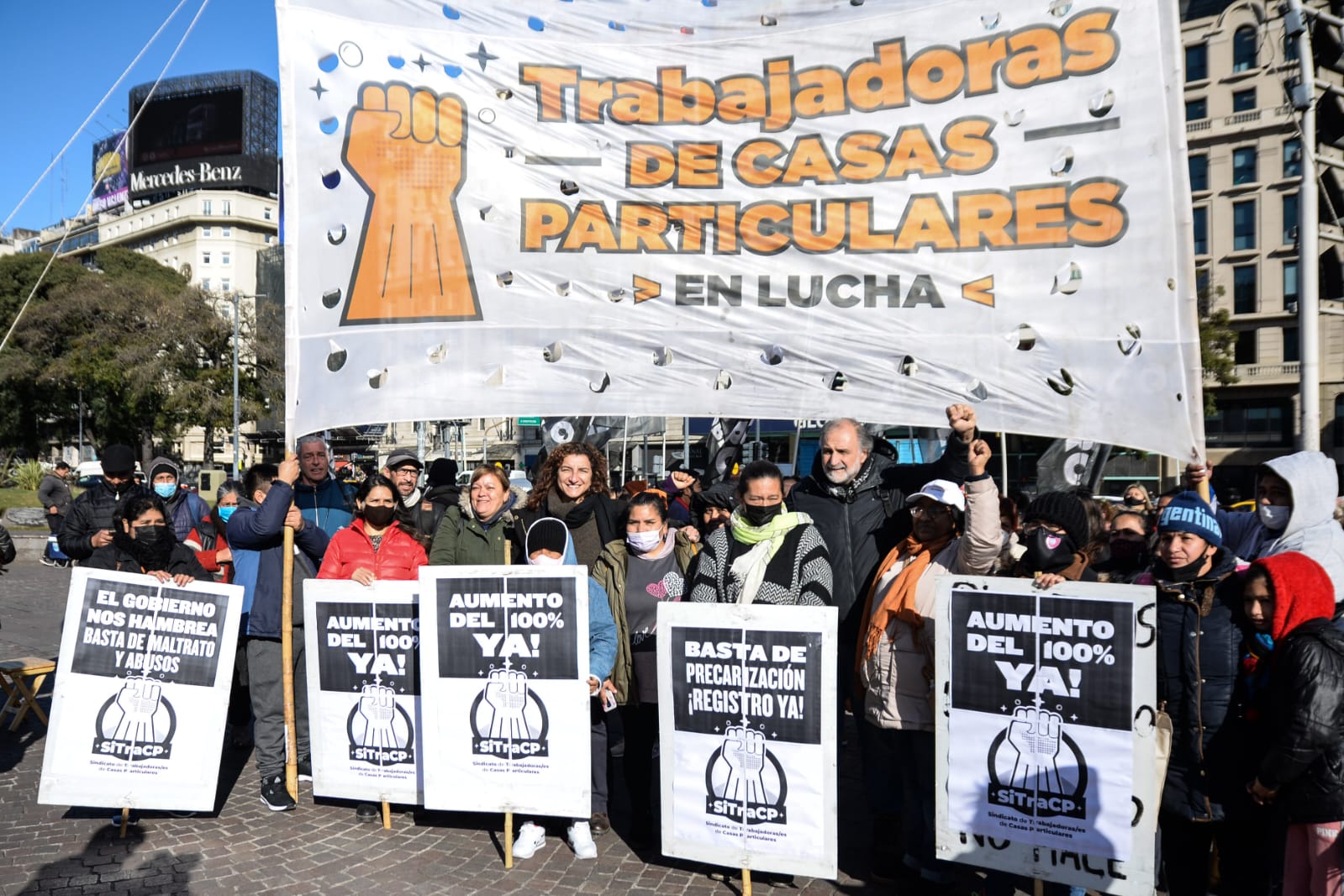Movilización y reunión del Sindicato de Trabajadoras de Casas Particulares con el funcionario Roberto Picozzi