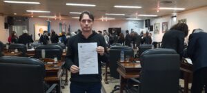 Sesión extraordinaria en el HCD La Matanza: El PO FIT-U presentó su proyecto para reafirmar el repudio al atentado contra CFK.