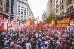 Declaración del FITU frente a la crisis nacional y la asunción de Sergio Massa