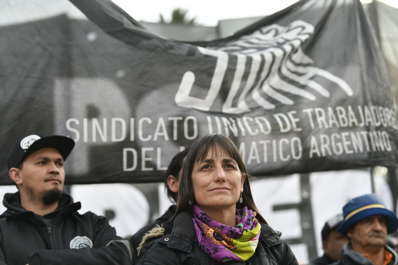 Romina Del Plá: “Para defender los reclamos de los trabajadores, la CGT y la CTA tienen que romper con el gobierno y convocar un paro nacional y un plan de lucha”