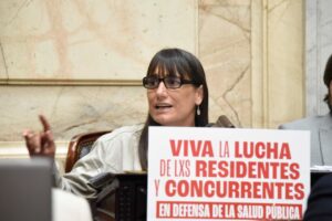 Romina Del Plá: “La Marea Blanca puso de relieve la grave situación de los trabajadores de la salud”