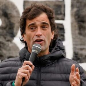 Solano: “Es ridículo plantear planes de lucha contra proscripciones que no existen. Los planes de lucha son para defender al pueblo contra el ajuste del gobierno”