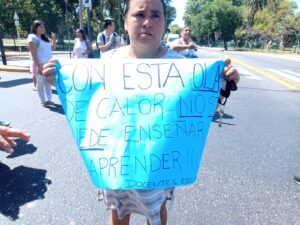 Vanina Biasi: «Desde la comodidad del despacho ministerial Soledad Acuña monta su campaña electoral a costa de la salud y las condiciones de enseñar y aprender.»