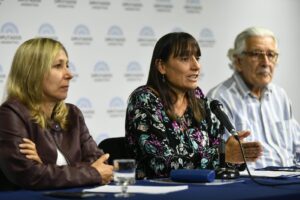 Romina Del Plá: “El gobierno es responsable de un crimen social y ambiental: la destrucción de las islas del Paraná»