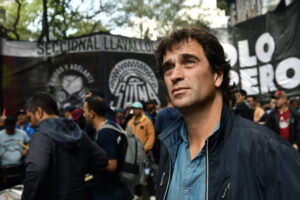 Gabriel Solano: «El gobierno aceptó las elecciones coloniales del FMI»