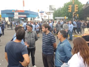 El concejal Juan Romero presentó proyectos para mejorar las condiciones de trabajo en los colectivos.