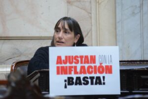 Romina Del Plá: “El gobierno habla para la tribuna, pero gobierna en los términos del Macrismo”