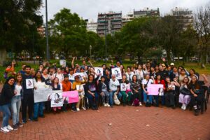 Vanina Biasi con familiares de víctimas de femicidios: «Sólo la izquierda plantea una salida contra los femicidios y la impunidad del Estado»
