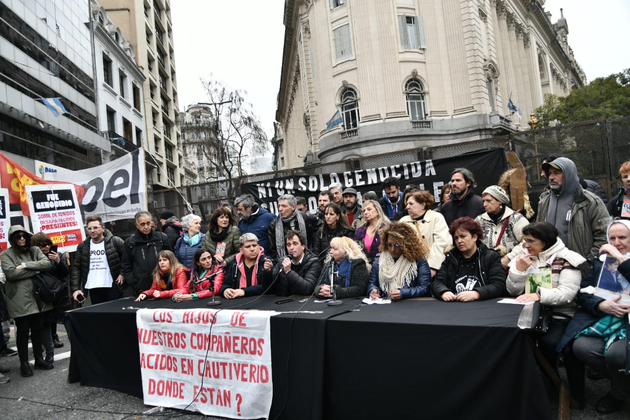 Biasi y Solano: “El acto negacionista de Villarruel en la Legislatura apunta a indultar genocidas”