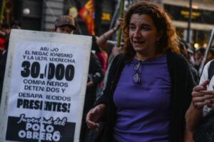Vanina Biasi, contra Jorge Macri «Critica a las madres por los piquetes pero su gobierno deja niños en la pobreza, sin vivienda ni vacantes escolares»