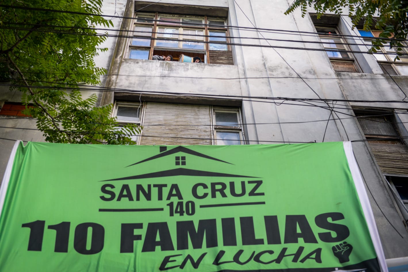 Vanina Biasi: “Junto a las familias y organizaciones solidarias, frenamos el desalojo de la casa de la calle Santa Cruz”