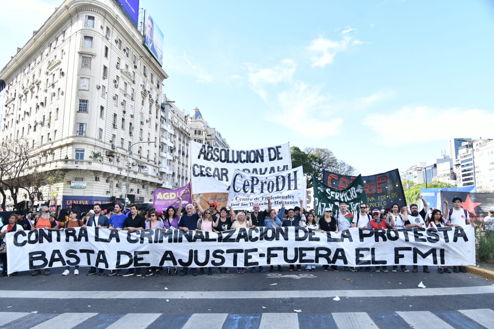 Gabriel Solano: “Esta Plaza llena viene a denunciar que en la Argentina crece la persecución a los que luchan”