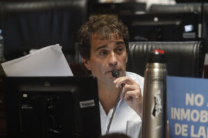 Gabriel Solano: «La Ciudad se inundó por la desidia del gobierno del PRO»