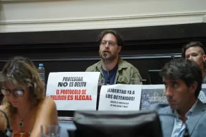 Guillermo Kane: “Presentamos interpelación a dos ministros de Kicillof. Deben rendir cuentas sobre la situación del barrio de Catán donde sucedió la masacre”