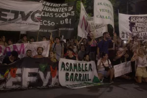Viernes 17:30h molinetazos en las estaciones de subte y tren contra el tarifazo en el transporte