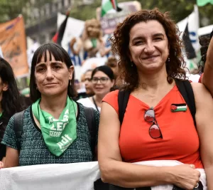 Del Plá y Biasi: «La ola verde explotó la plaza contra el gobierno oscurantista de Milei»